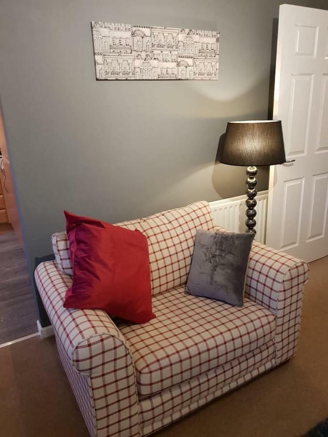 Chic Flat At Hairmyres Hospital & Train Station Διαμέρισμα East Kilbride Εξωτερικό φωτογραφία