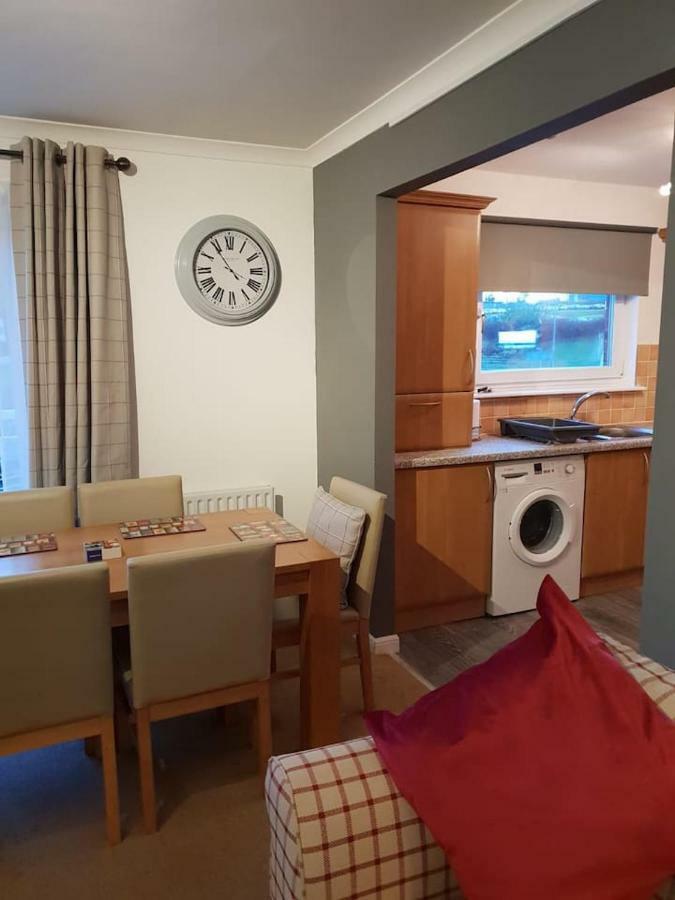 Chic Flat At Hairmyres Hospital & Train Station Διαμέρισμα East Kilbride Εξωτερικό φωτογραφία