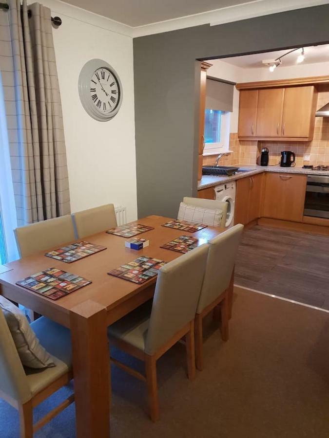 Chic Flat At Hairmyres Hospital & Train Station Διαμέρισμα East Kilbride Εξωτερικό φωτογραφία